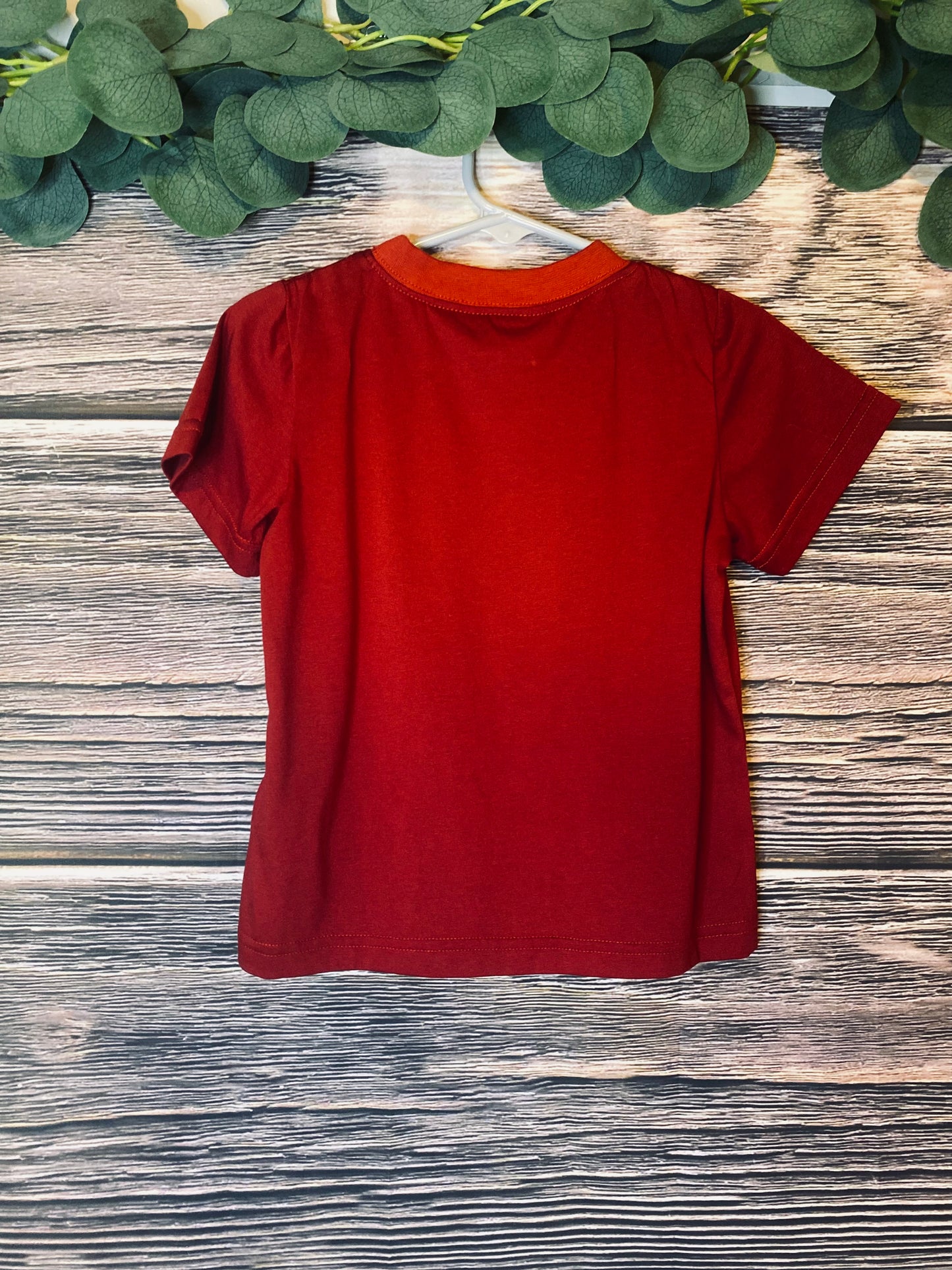 Basic red tee